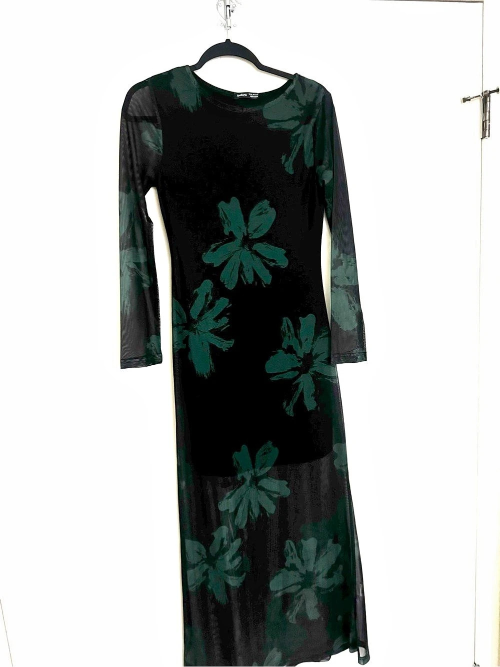 Black & Green Floral Long Sleeve Maxi Dress
